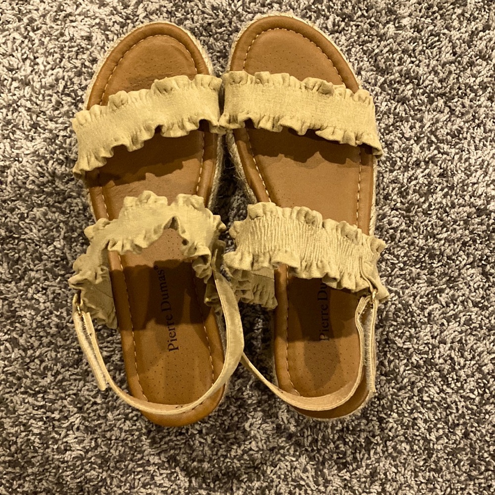 Tan espadrilles